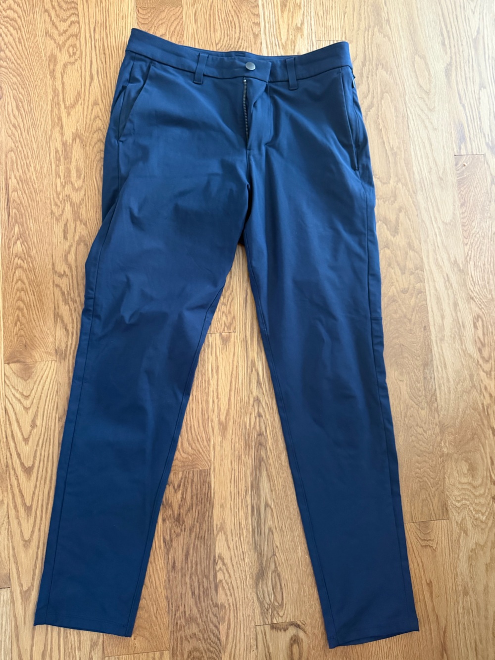 Lululemon athletics Men’s Commission pant in true navy